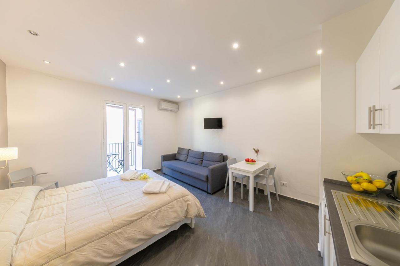 Kefa Holiday - Alle Torri Apartments Cefalù Exteriör bild